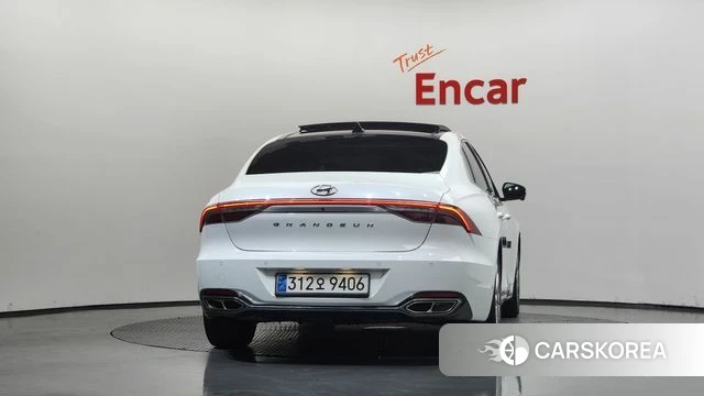 Hyundai The New Grandeur IG Hybrid id 4736721 из Кореи 32