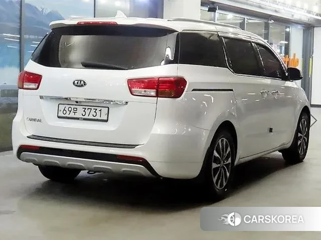 Kia All New Carnival id 3732911 из Кореи 14