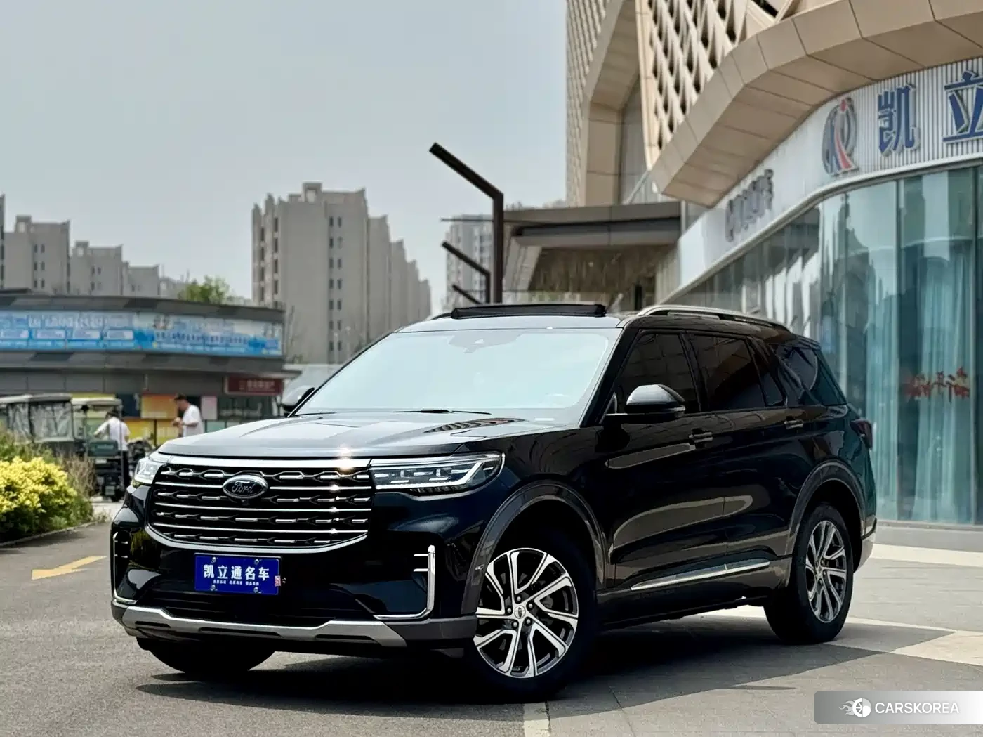 Ford Explorer 2023 Черный из Китая, фото 5