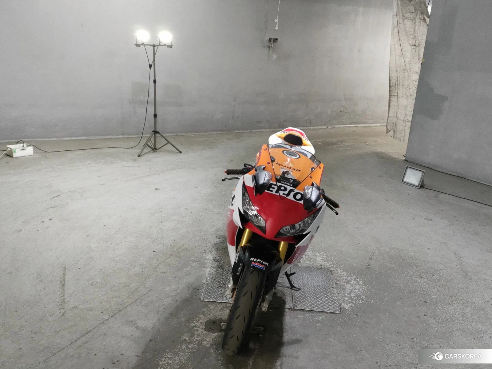 Проданный Honda CBR1000RR id 3947364 из Японии, фото 4