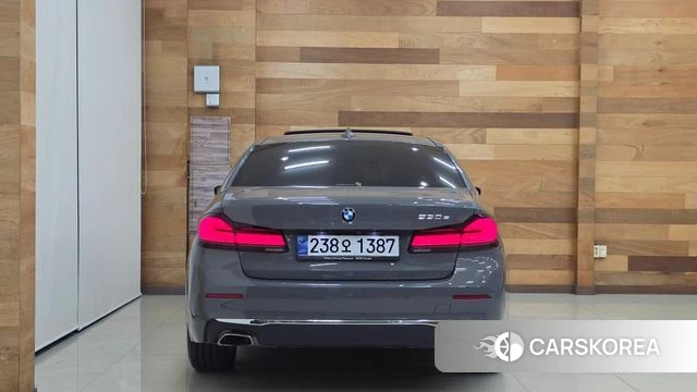 BMW 5 Series (G30) id 4785052 из Кореи 14