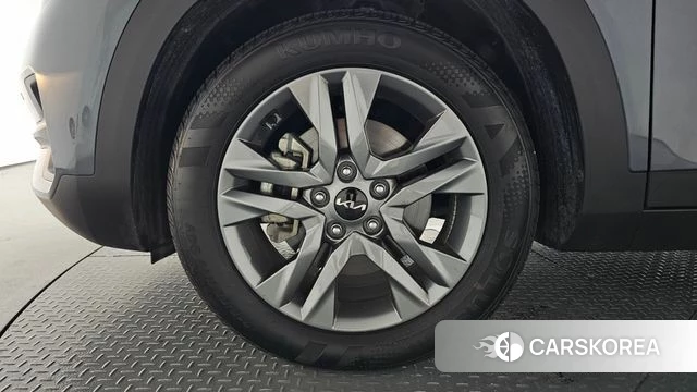 Kia Seltos id 4561501 из Кореи 28