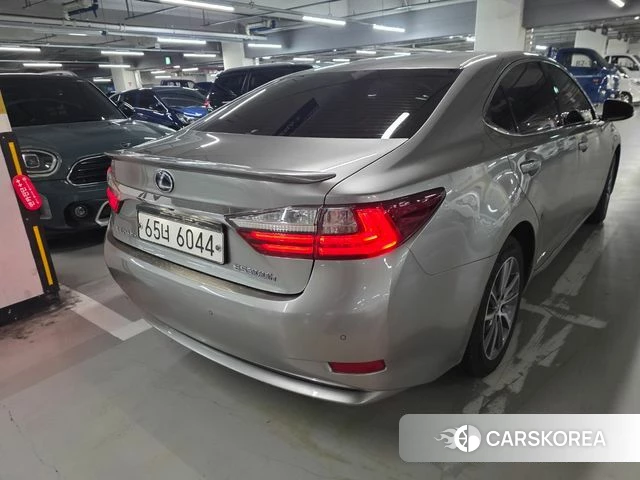 Lexus New ES300h 2018 Серый из Кореи, фото 5