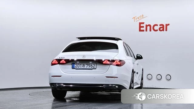 Mercedes-Benz E-Class W214 id 4381317 из Кореи 29