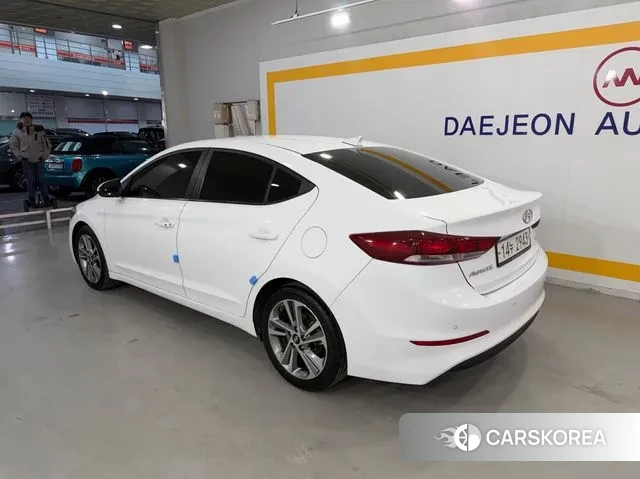 Hyundai Avante AD id 3622541 из Кореи 14