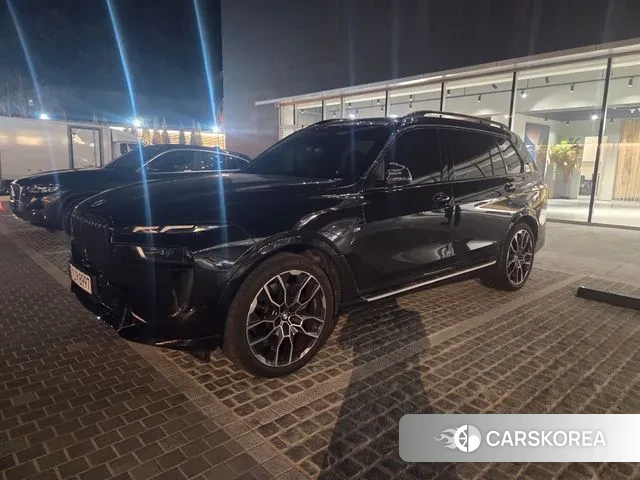 BMW X7 (G07) 2023 Черный из Кореи, фото 4