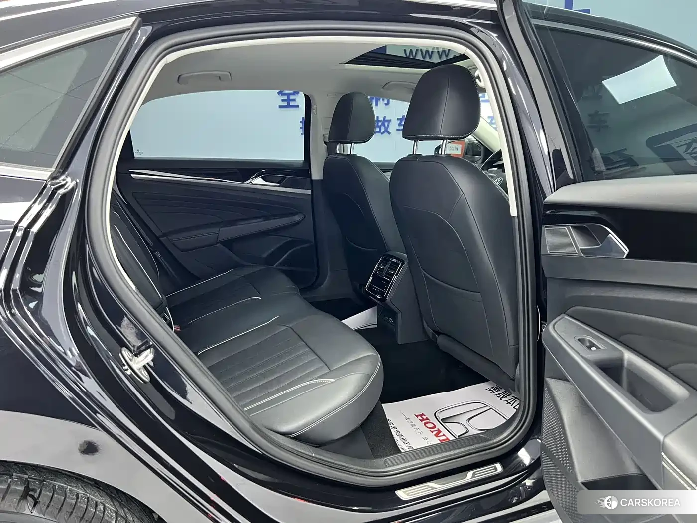 Volkswagen Passat id 4606972 из Китая 14