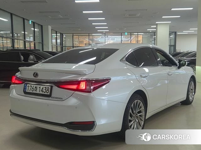 Lexus ES300h 7th generation id 4675863 из Кореи 9