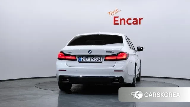 BMW 5 Series (G30) id 3607424 из Кореи 14