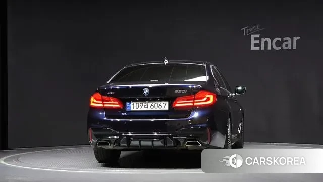 BMW 5 Series (G30) id 2986472 из Кореи 14