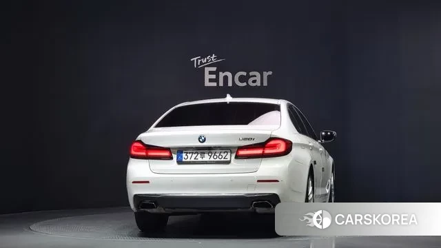 BMW 5 Series (G30) id 2998848 из Кореи 14