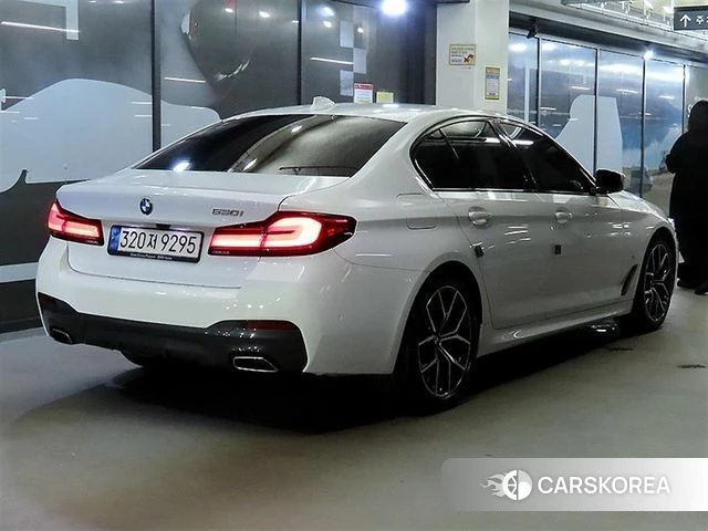 BMW 5 Series (G30) id 4433095 из Кореи 14