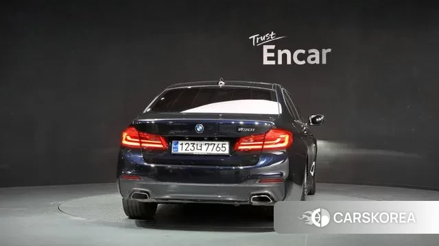 BMW 5 Series (G30) id 3562420 из Кореи 14