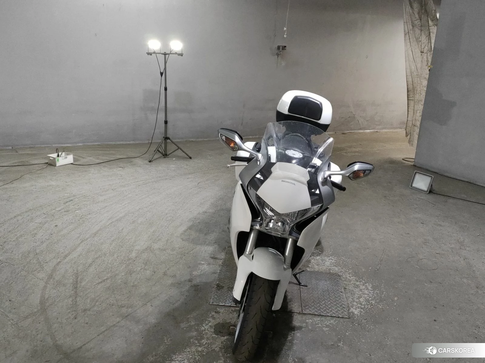 Проданный Honda VFR1200F DCT id 3947816 из Японии, фото 4