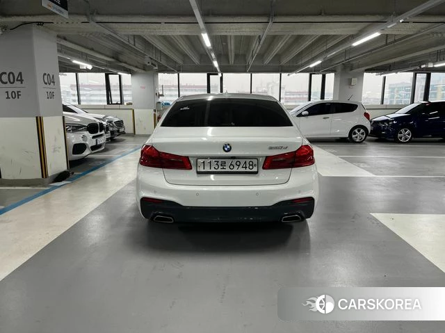 BMW 5 Series (G30) id 3861141 из Кореи 14