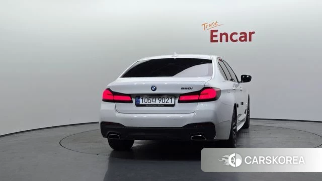 BMW 5 Series (G30) id 4618146 из Кореи 27