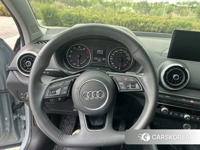 Audi Q2L id 4335823 из Китая 8