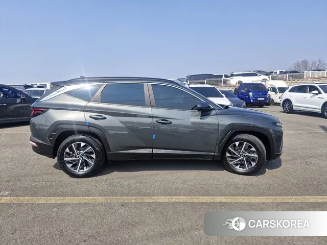 Hyundai Tucson (NX4) id 3759962 из Кореи 9