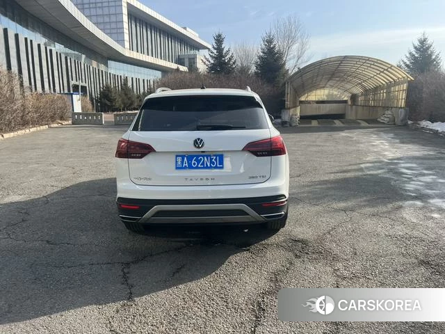 Volkswagen Tanyue 2022 Белый из Китая, фото 5