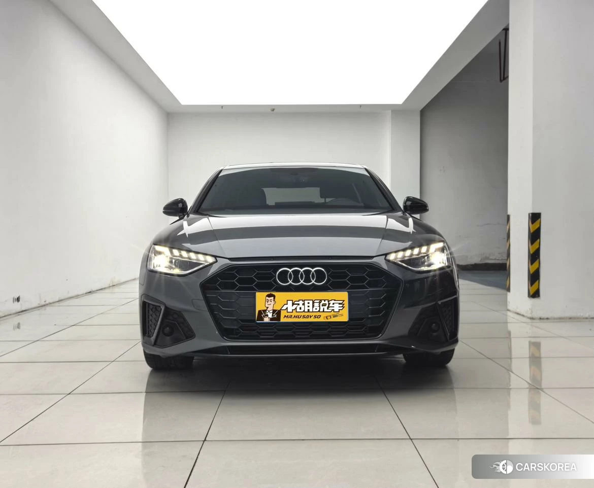 Audi A4L 2023 Темно-серый из Китая, фото 4