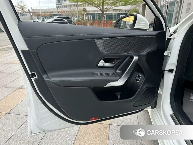 Mercedes-Benz Class A id 4261269 из Китая 17