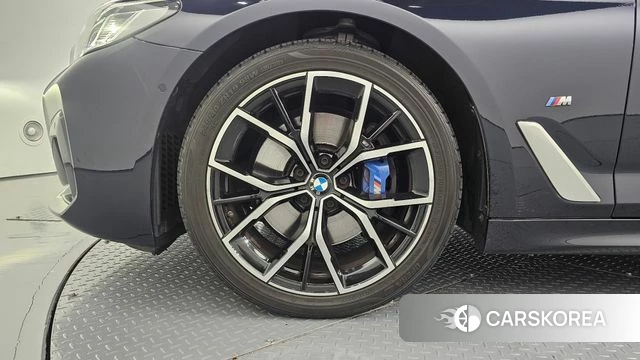 BMW 5 Series (G30) id 4730822 из Кореи 32