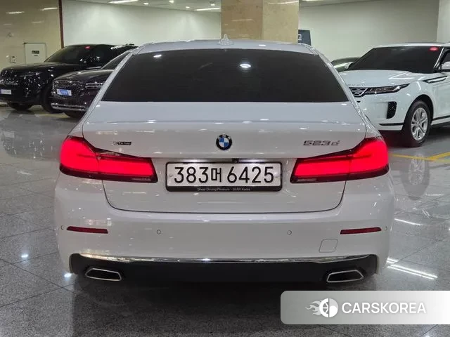 BMW 5 Series (G30) id 3539461 из Кореи 14