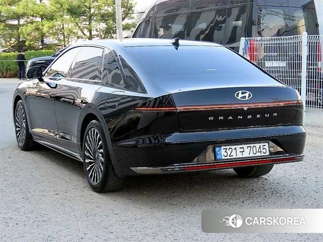 Hyundai Grandeur (GN7) id 3940744 из Кореи 14