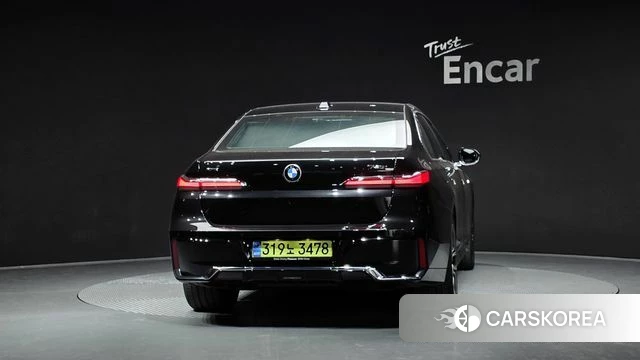 BMW 7 Series (G70) id 3786108 из Кореи 14