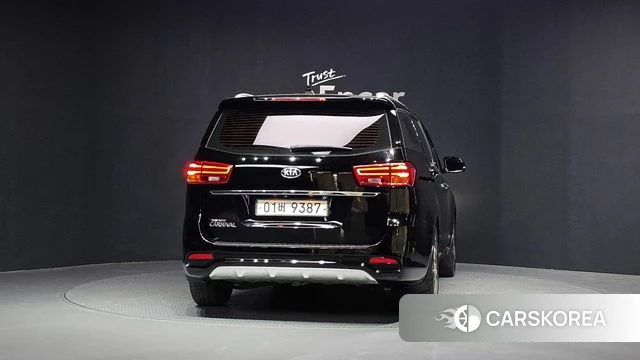 Kia The New Carnival id 4325959 из Кореи 14