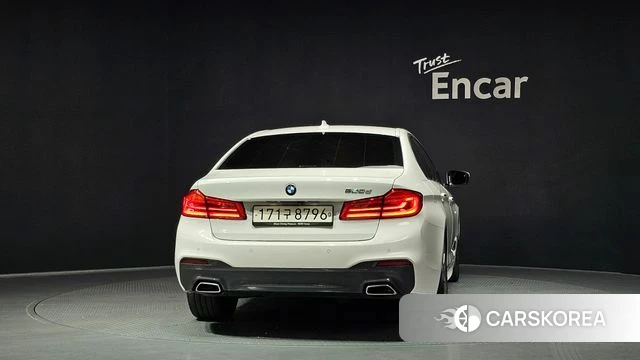 BMW 5 Series (G30) id 4378079 из Кореи 28