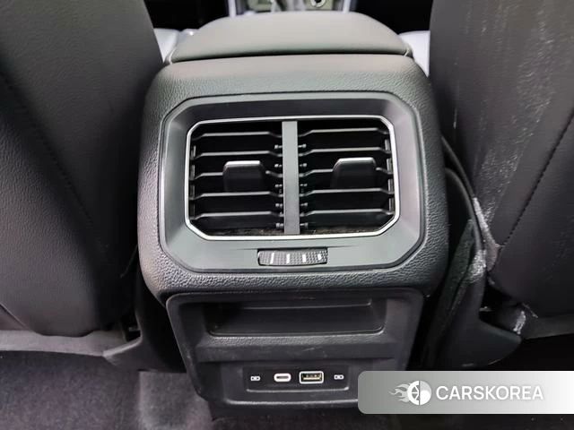 Volkswagen Tiguan L id 4387592 из Китая 12