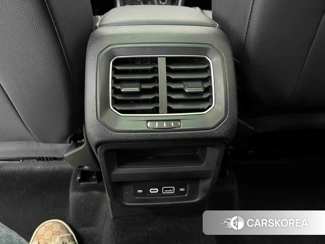 Volkswagen Tiguan L id 4307349 из Китая 15