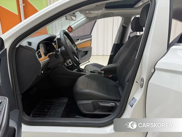 Volkswagen Bora id 4215055 из Китая 11