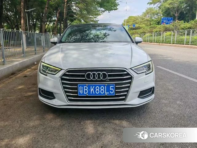 Audi A3 2019 Белый из Китая, фото 4