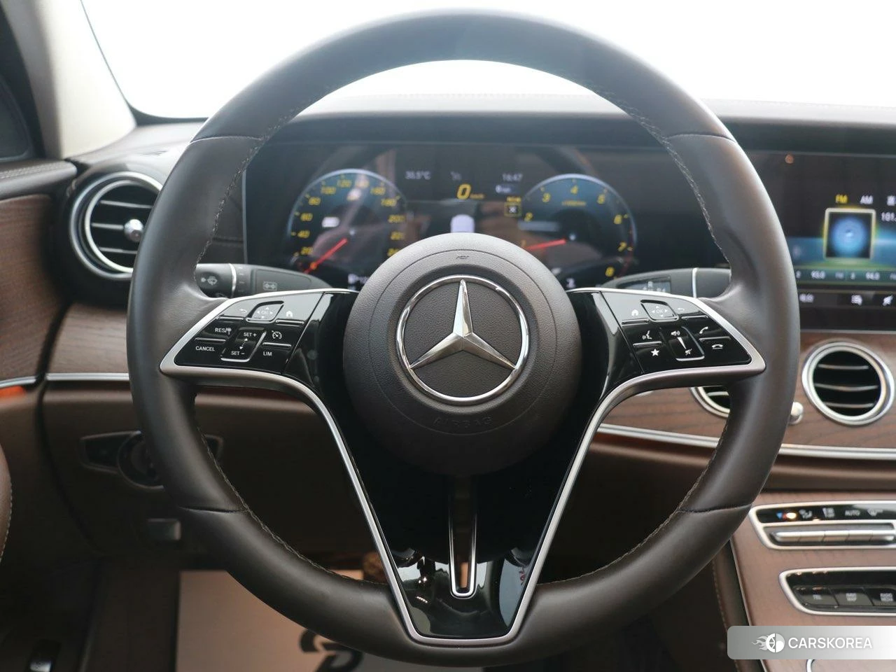 Mercedes-Benz E-class id 4413284 из Китая 10