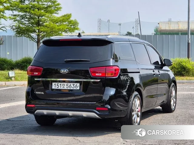 Kia The New Carnival id 3028771 из Кореи 13