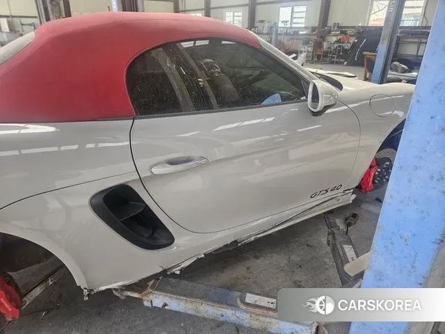 Porsche 718 Boxster 2024 Серебряный из Кореи, фото 5