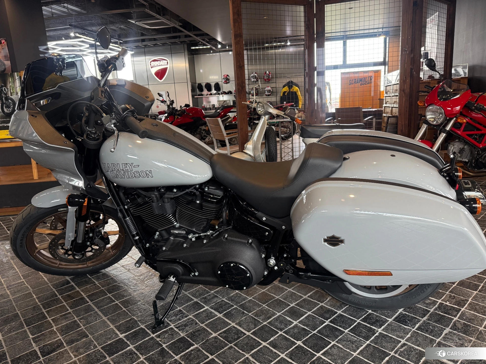Harley-Davidson Softail Low Rider ST FXLRST1920 2024 из Японии, фото 3