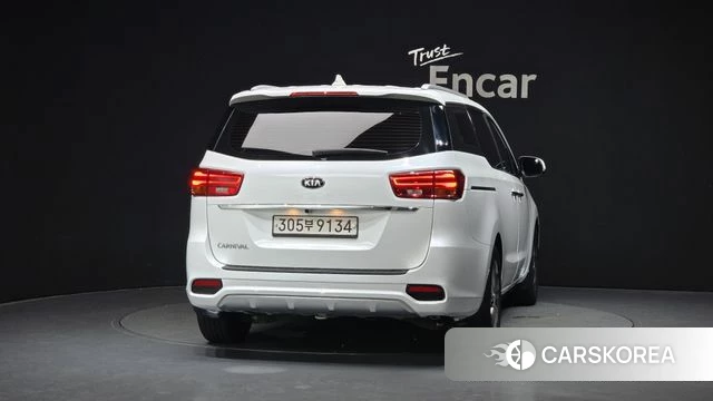 Kia The New Carnival id 4615342 из Кореи 14