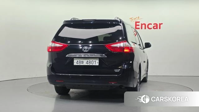 Toyota Sienna id 4508617 из Кореи 14