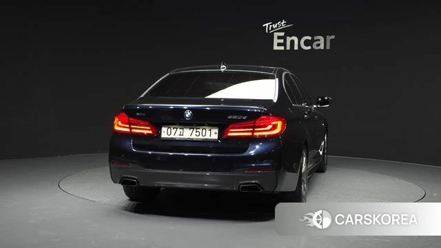 BMW 5 Series (G30) id 3821163 из Кореи 14