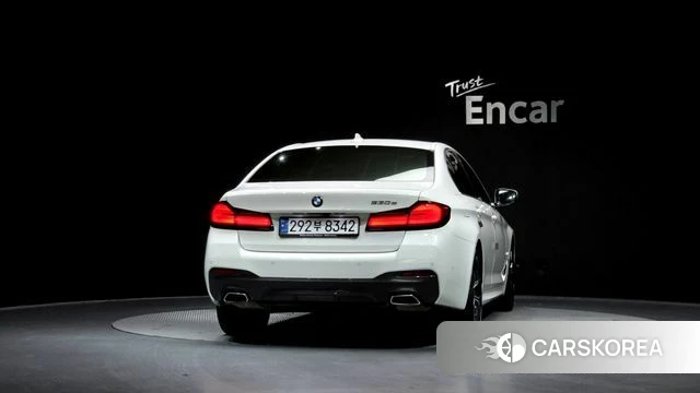 BMW 5 Series (G30) id 3911167 из Кореи 14