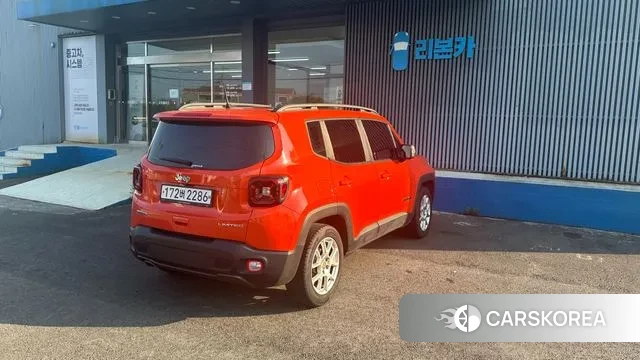 Jeep Renegade id 3253749 из Кореи 12