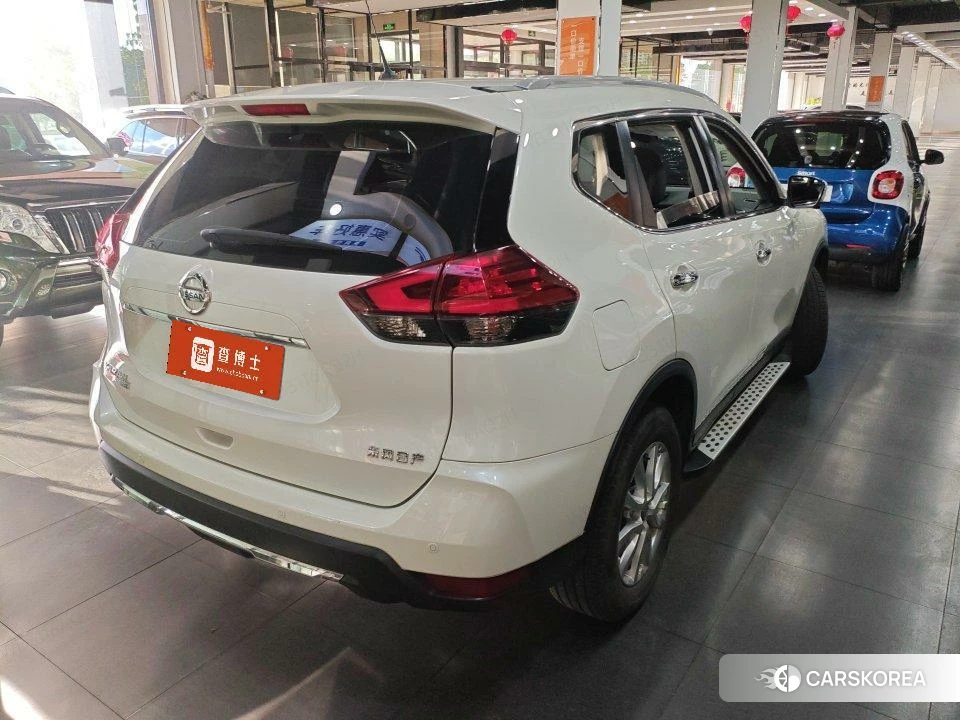 Nissan Qijun 2021 Белый из Китая, фото 4