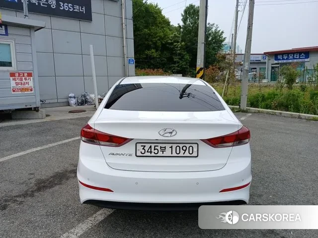 Hyundai Avante AD id 3009497 из Кореи 9