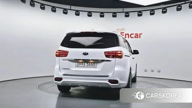 Kia The New Carnival id 4594660 из Кореи 14