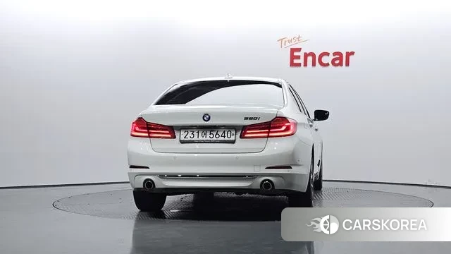 BMW 5 Series (G30) id 2961765 из Кореи 14