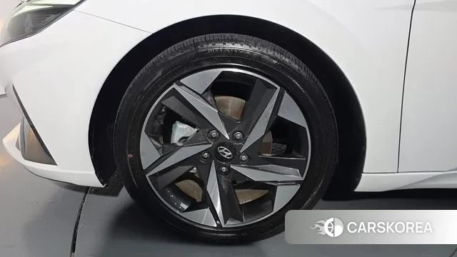 Hyundai Avante (CN7) id 3439223 из Кореи 14