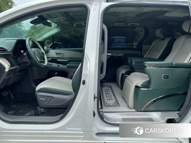 Toyota Saina id 4266049 из Китая 16